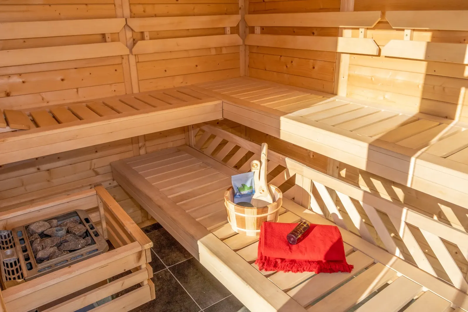 Drvena sauna u kući za odmor